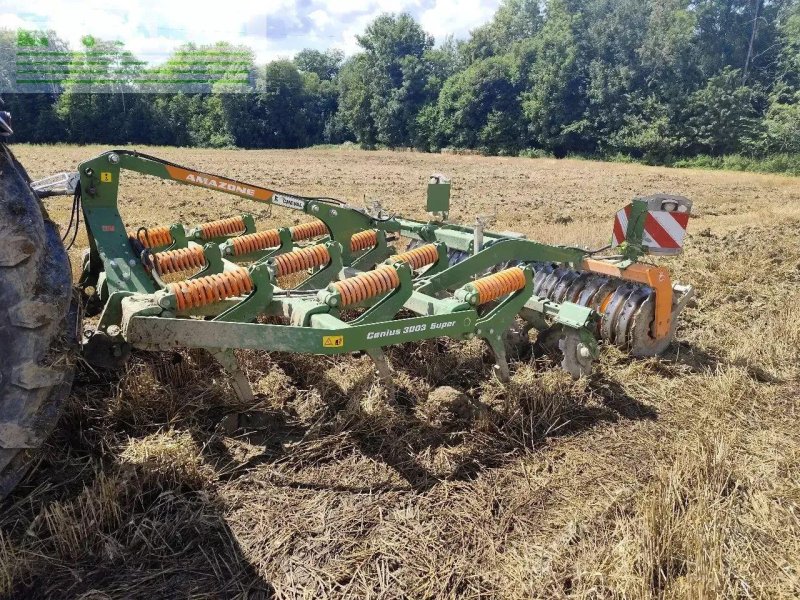 Grubber du type Amazone cenius 3003 sup, Gebrauchtmaschine en CHAUVONCOURT (Photo 1)