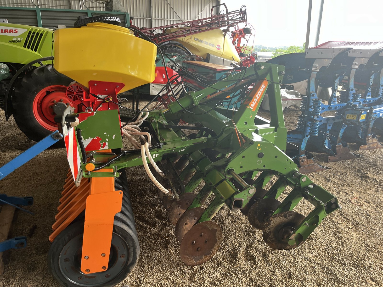 Grubber des Typs Amazone DECHAUMEUR CASTROS 300 +APV PS, Gebrauchtmaschine in PONTIVY (Bild 3)