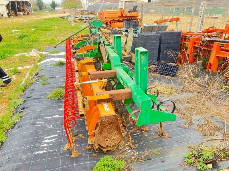 Grubber типа Amazone VIBROPACKER, Gebrauchtmaschine в BRAY en Val (Фотография 2)