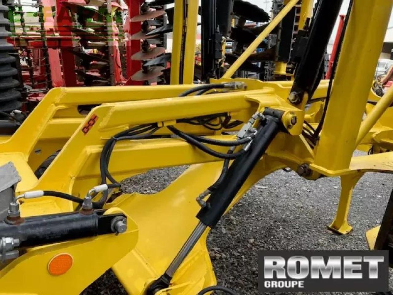 Grubber типа Bednar xo 4500f, Gebrauchtmaschine в GENNES-SUR-GLAIZE (Фотография 1)