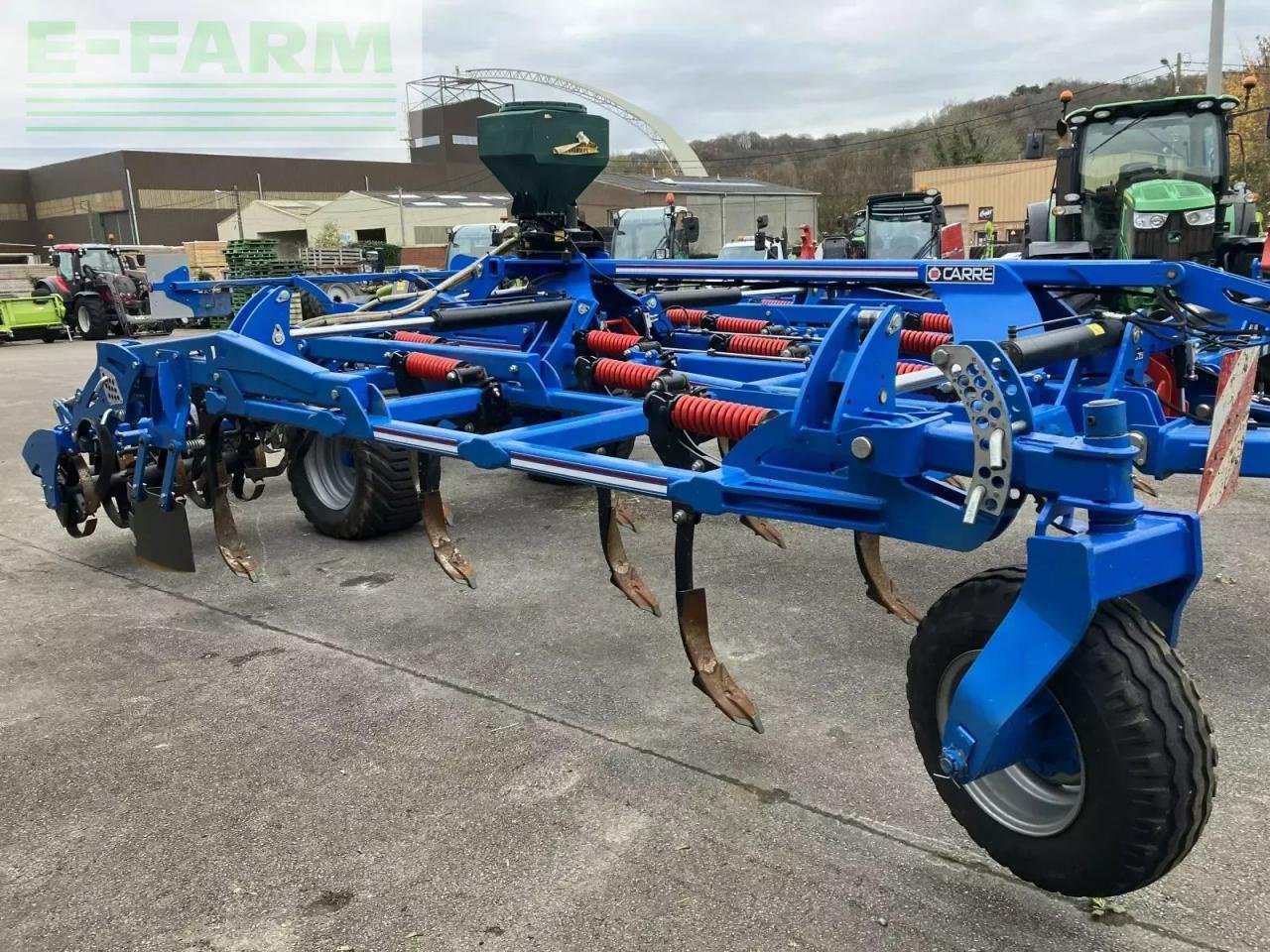 Grubber typu Carré dechaumeur onatar neo, Gebrauchtmaschine v BLENDECQUES (Obrázek 3)