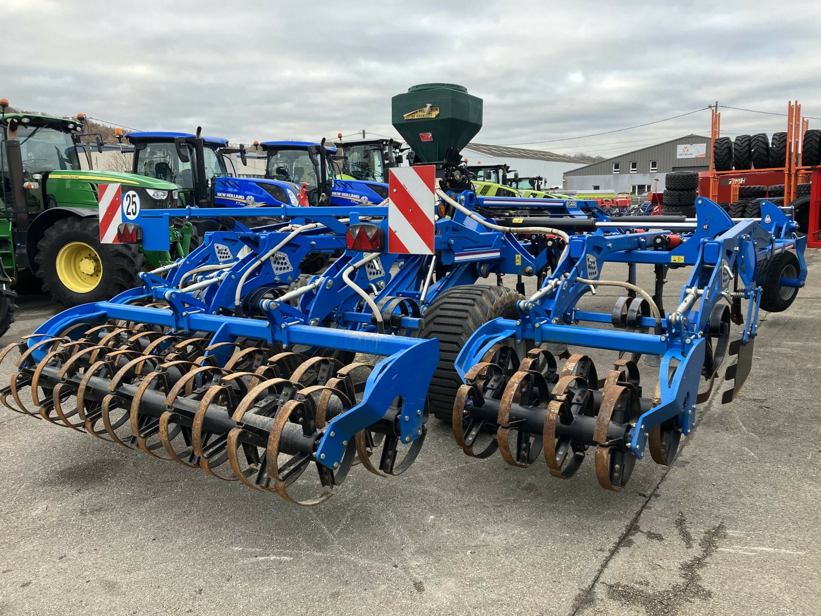 Grubber του τύπου Carré DECHAUMEUR ONATAR NEO, Gebrauchtmaschine σε BLENDECQUES (Φωτογραφία 4)