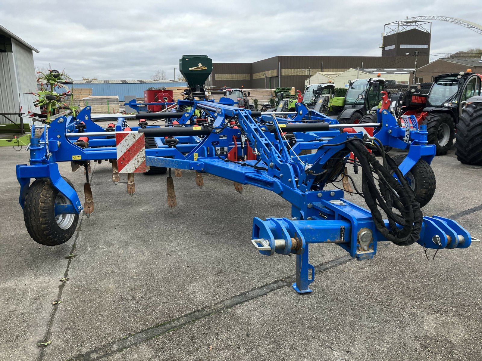 Grubber του τύπου Carré DECHAUMEUR ONATAR NEO, Gebrauchtmaschine σε BLENDECQUES (Φωτογραφία 2)