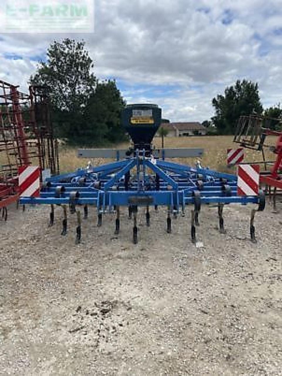 Grubber tip Carré penterra, Gebrauchtmaschine in MONFERRAN (Poză 2)