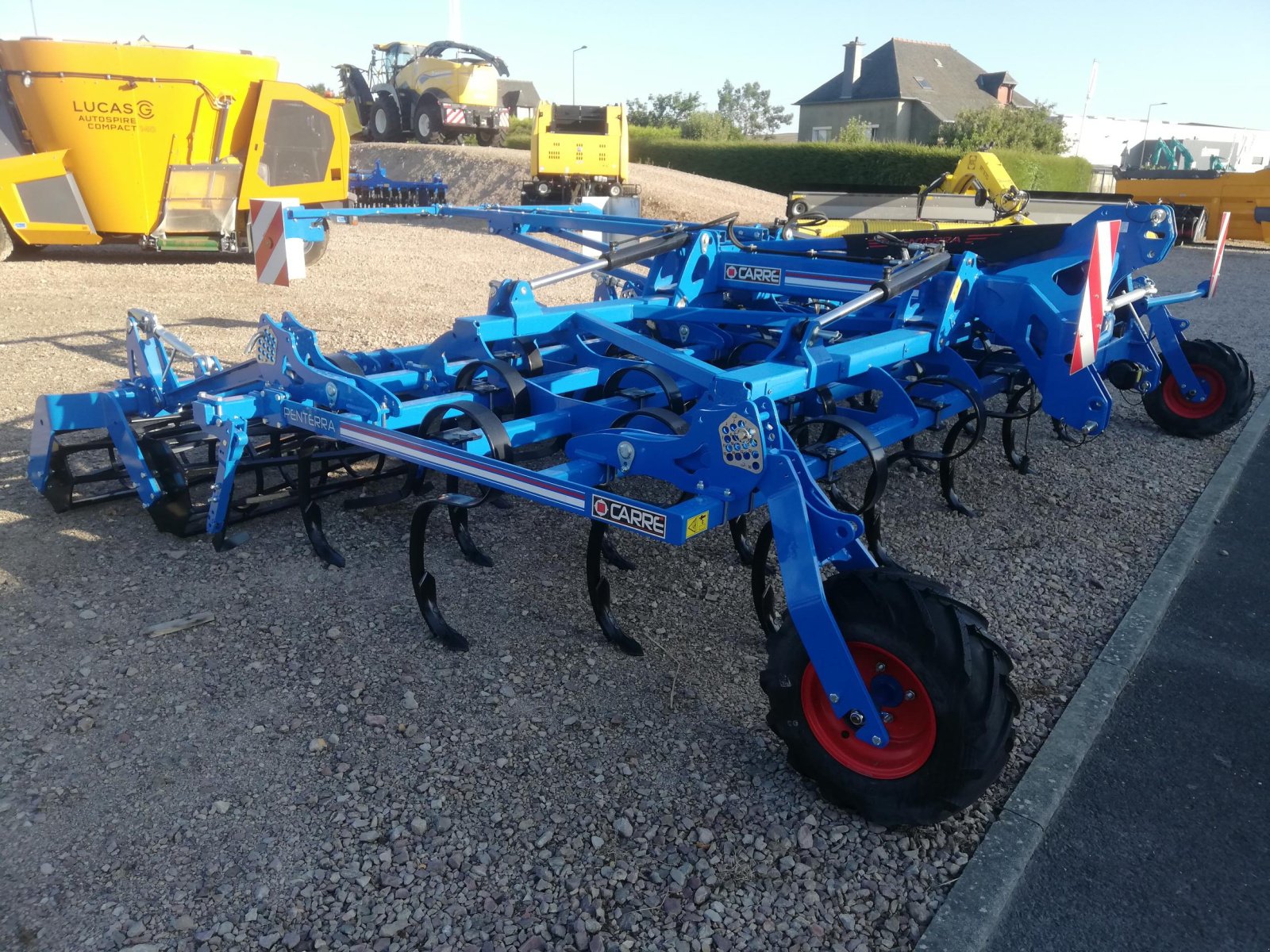 Grubber des Typs Carré PENTERRA, Gebrauchtmaschine in TREMEUR (Bild 2)