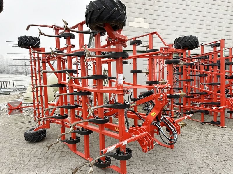 Grubber des Typs Einböck Razor 500 Flachgrubber, Neumaschine in St. Marienkirchen (Bild 2)