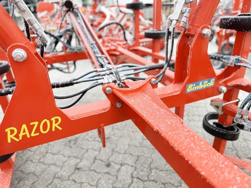 Grubber des Typs Einböck Razor 500 Flachgrubber, Neumaschine in St. Marienkirchen (Bild 10)