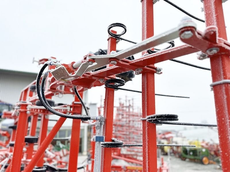 Grubber des Typs Einböck Razor 500 Flachgrubber, Neumaschine in St. Marienkirchen (Bild 9)