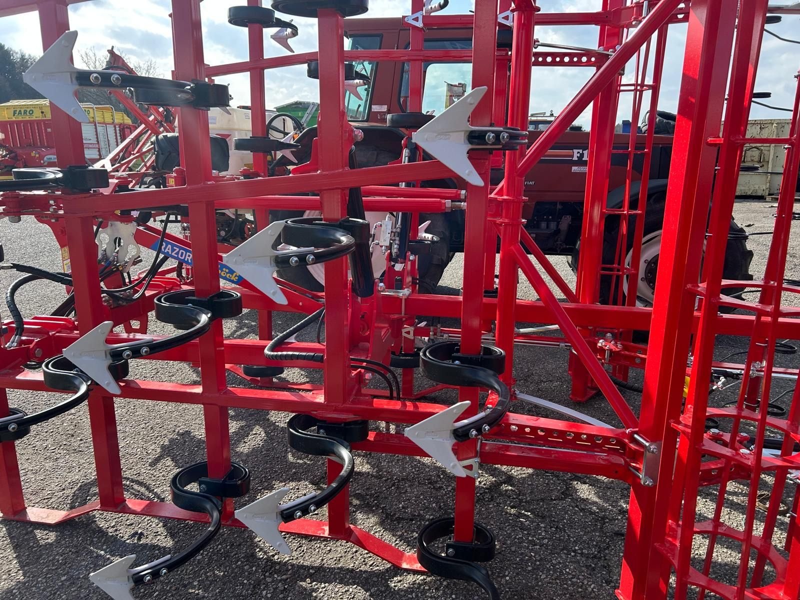 Grubber of the type Einböck Razor 500, Neumaschine in Gundertshausen (Picture 7)