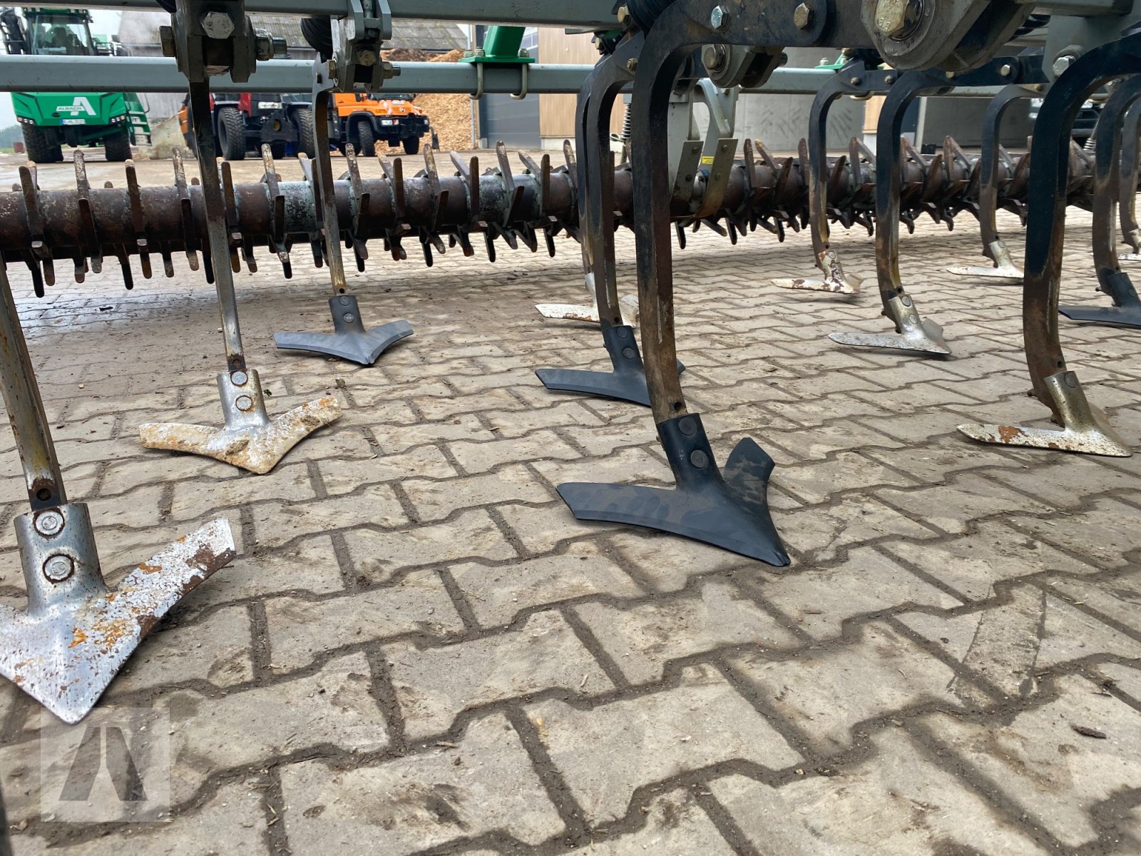 Grubber van het type EuM Agrotec Vibrocat, Gebrauchtmaschine in Regensburg (Foto 5)