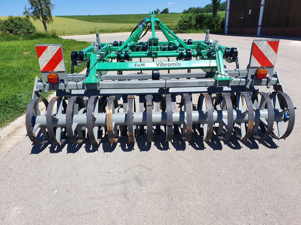 Grubber van het type EuM-Agrotec Vibromix 30, Gebrauchtmaschine in Thalmässing (Foto 4)