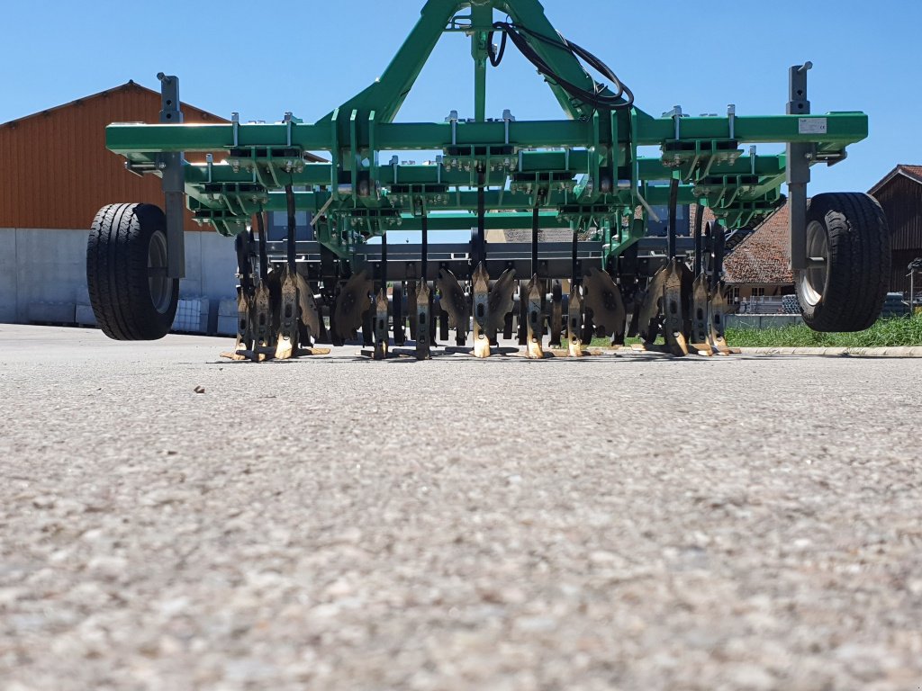 Grubber van het type EuM-Agrotec Vibromix 30, Gebrauchtmaschine in Thalmässing (Foto 10)