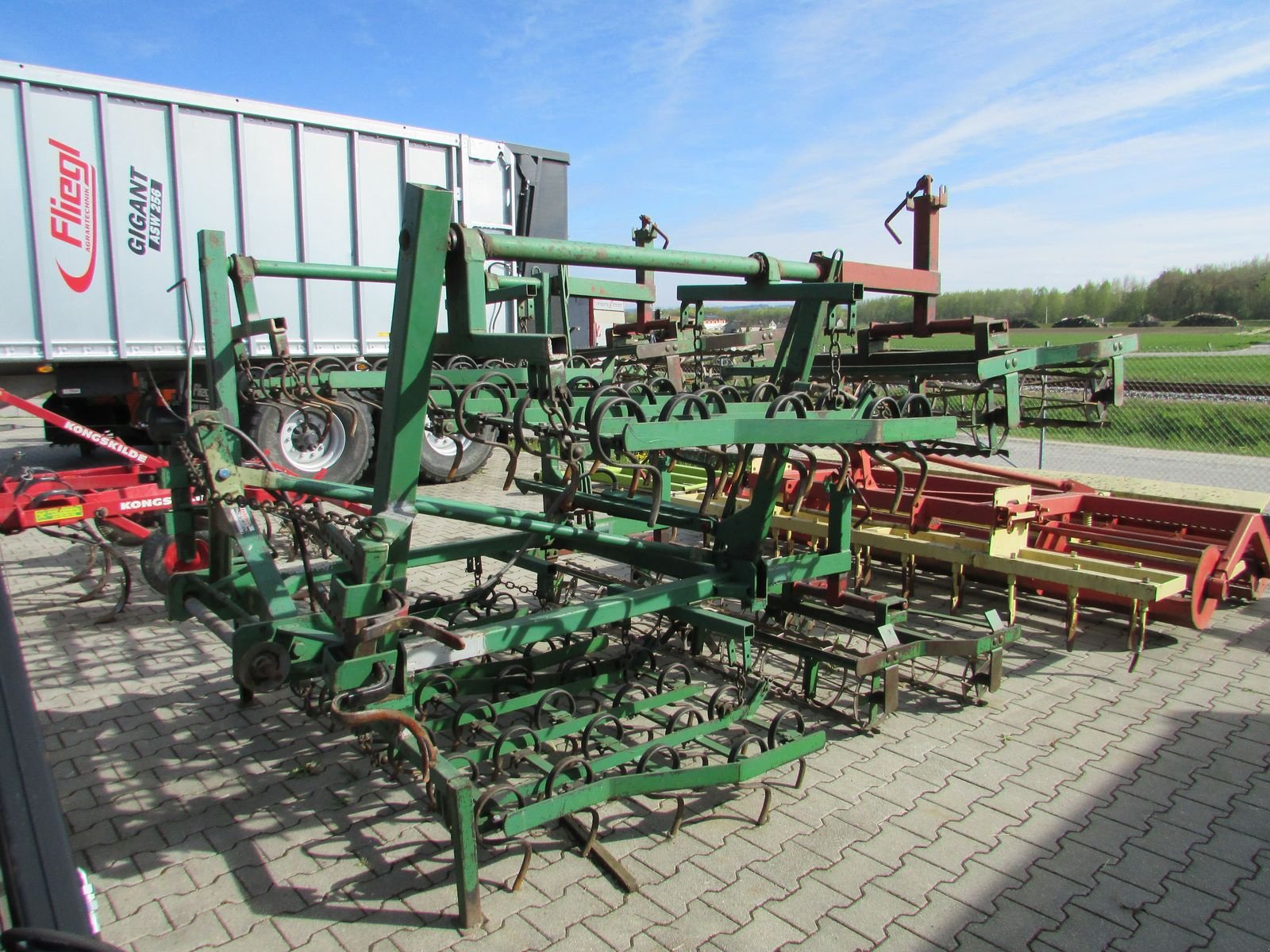 Grubber типа Feldherr Egge 4,5m, Gebrauchtmaschine в Saxen (Фотография 1)