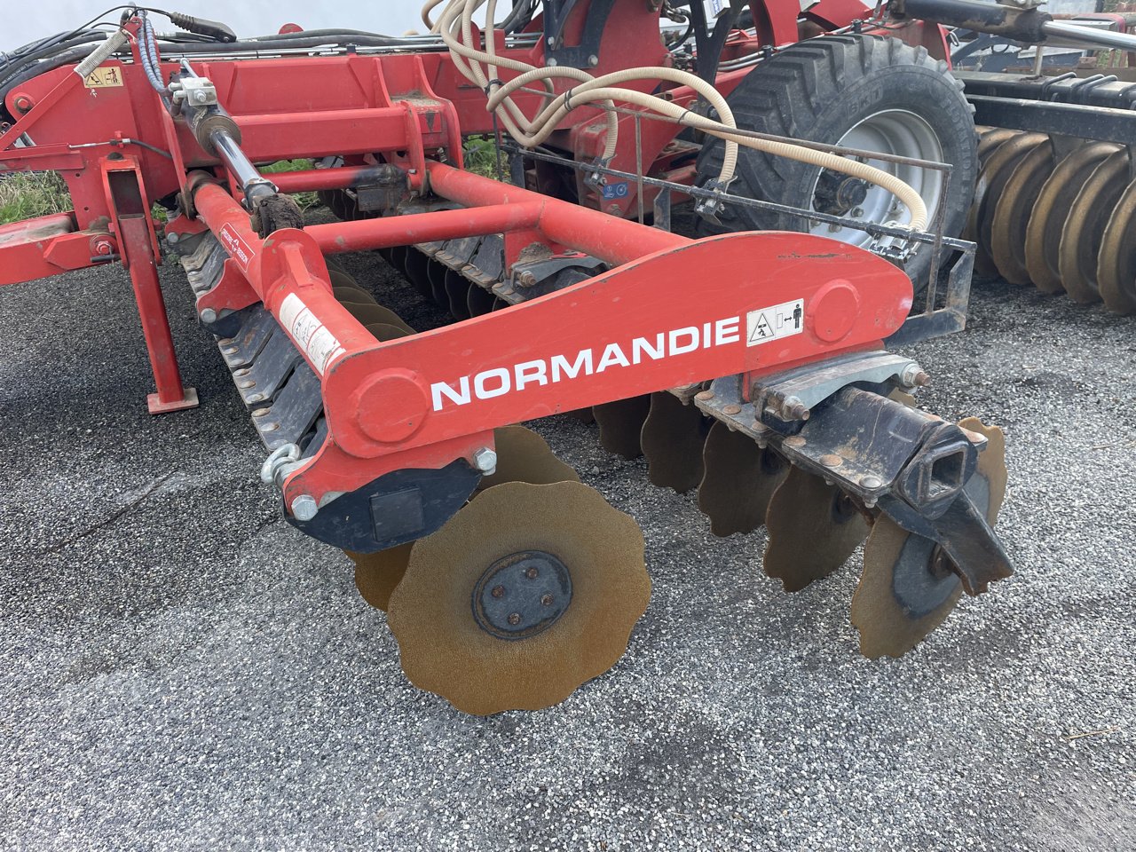 Grubber des Typs Gregoire Normandie, Gebrauchtmaschine in MALESTROIT (Bild 9)