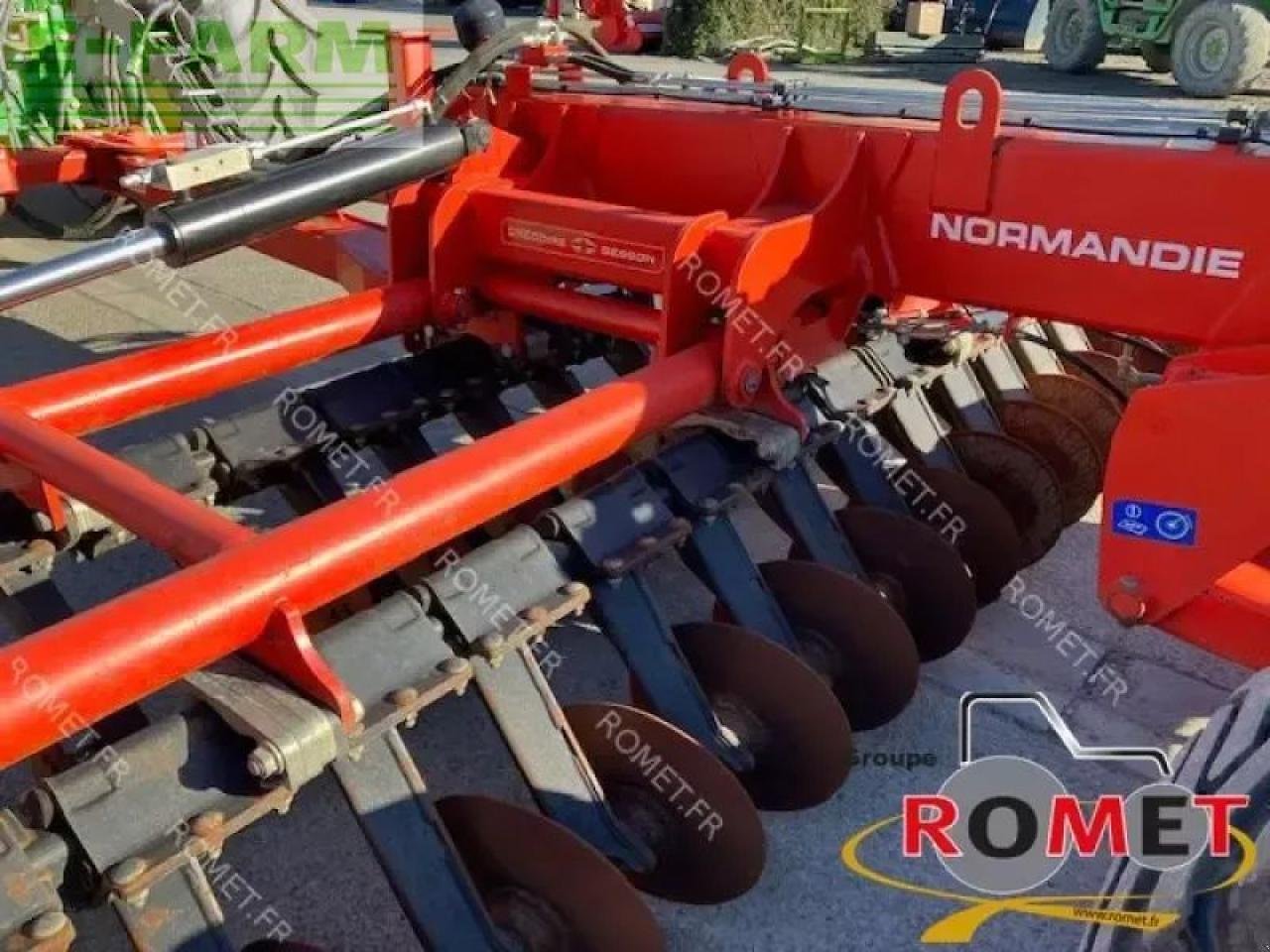 Grubber des Typs Gregoire normandie, Gebrauchtmaschine in GENNES-SUR-GLAIZE (Bild 9)