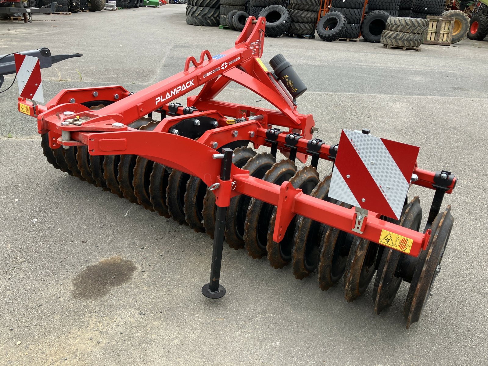 Grubber des Typs Gregoire PLANIPACK 50 3M, Gebrauchtmaschine in BLENDECQUES (Bild 3)