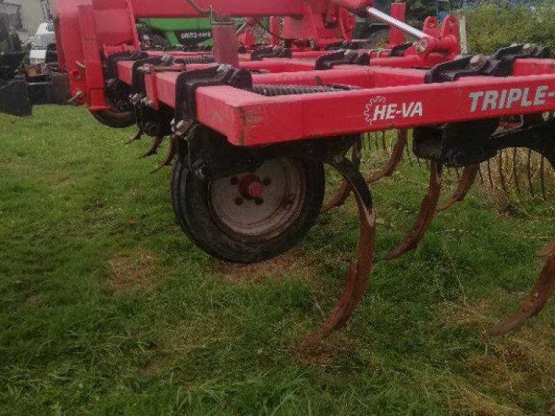 Grubber des Typs HE-VA TRIPLE TILLER, Gebrauchtmaschine in BLESMES (Bild 1)