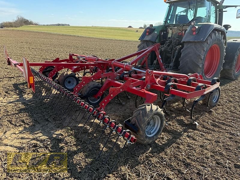 Grubber des Typs Horsch Finer 5SL, Gebrauchtmaschine in Steinau-Rebsdorf (Bild 1)