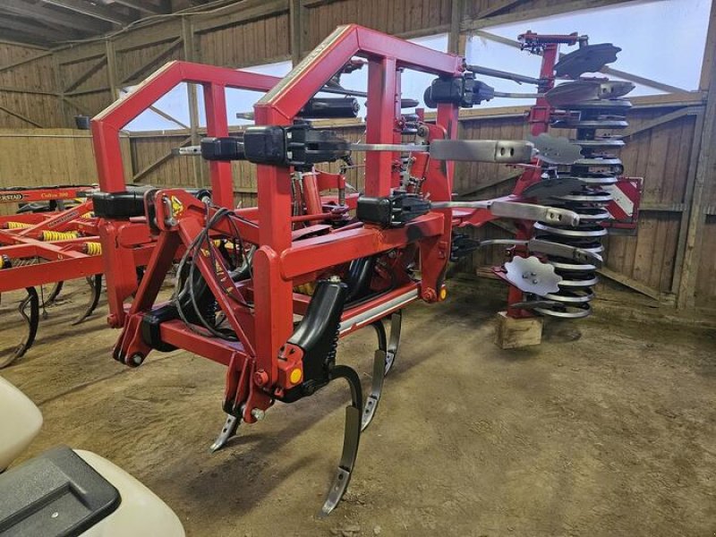 Horsch Terrano 4 FX, Gebrauchtmaschine, Rok výroby: 2011 (Obrázek 1) Grubber typu Horsch Terrano 4 FX, Gebrauchtmaschine v Hamburg (Obrázek 1)