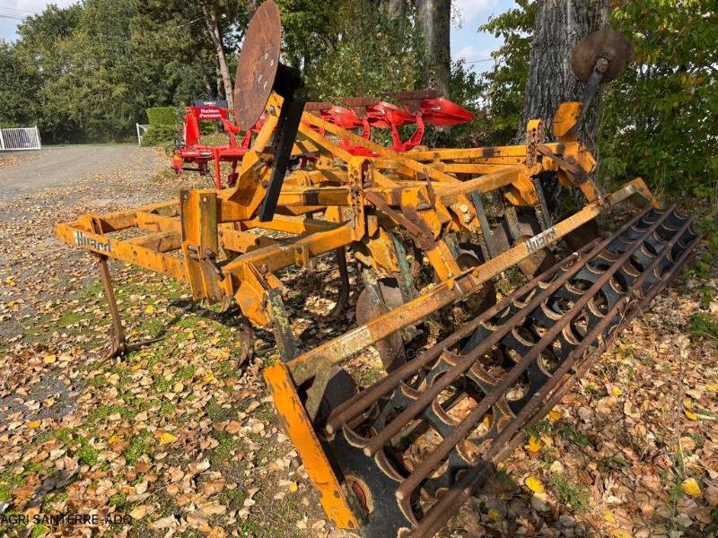 Grubber des Typs Huard HD 9, Gebrauchtmaschine in ROYE (Bild 3)