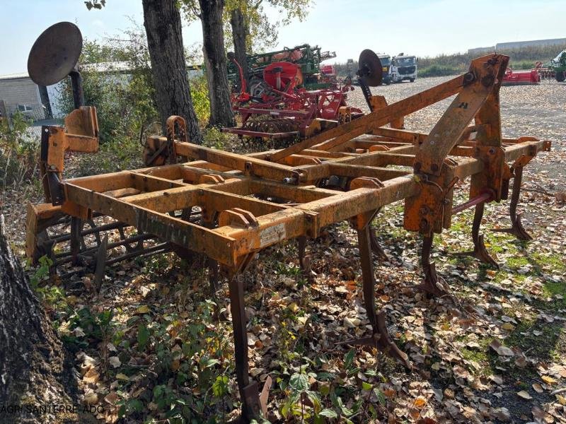 Grubber des Typs Huard HD 9, Gebrauchtmaschine in ROYE (Bild 2)