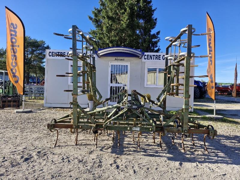 Grubber Türe ait John Deere Sonstiges, Gebrauchtmaschine içinde BRAY en Val (resim 1)