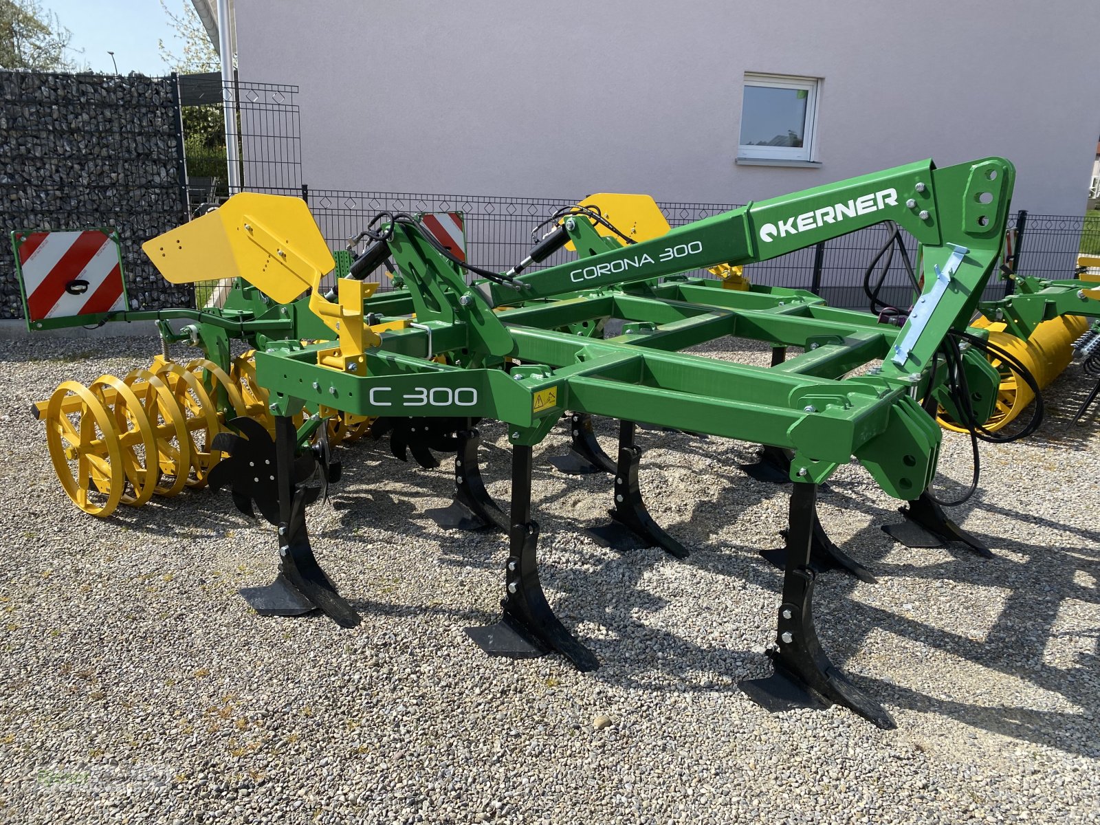 Grubber des Typs Kerner Corona C300, Frühbezug 8 % Sonderrabatt, Neumaschine in Nördlingen (Bild 3)