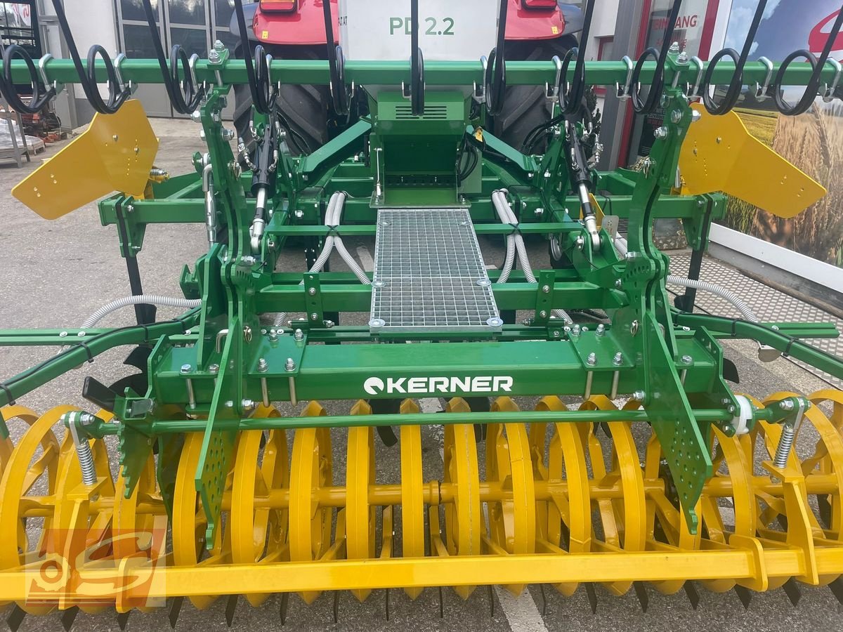 Grubber des Typs Kerner Corona C300, Neumaschine in Offenhausen (Bild 10)