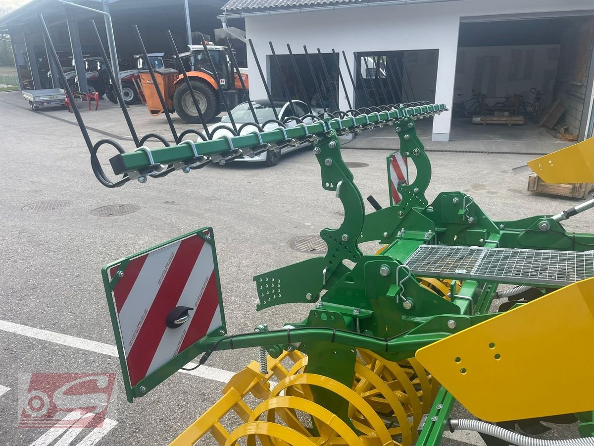 Grubber des Typs Kerner Corona C300, Neumaschine in Offenhausen (Bild 3)