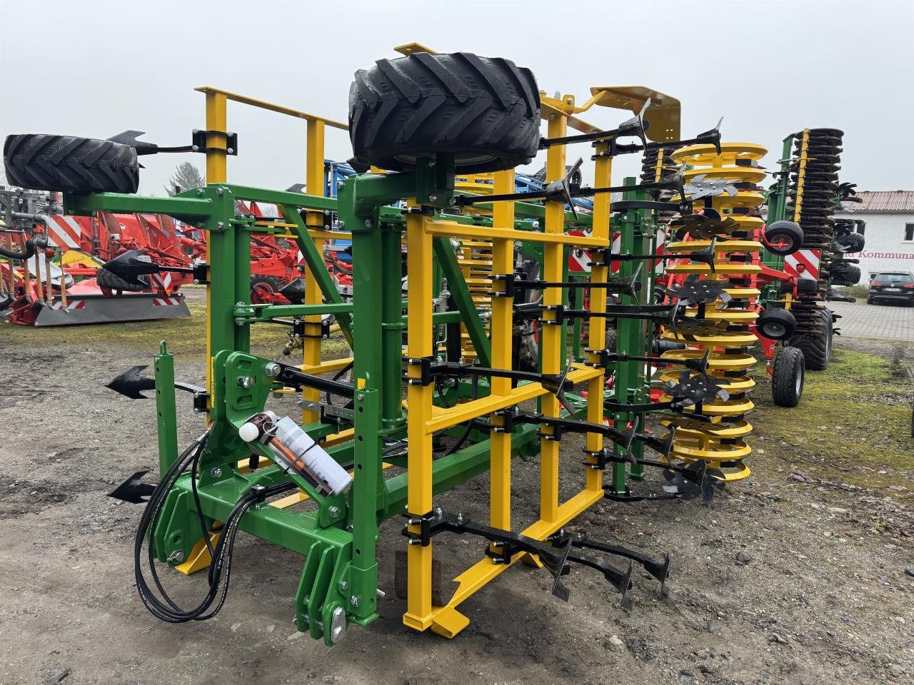 Grubber des Typs Kerner Stratos S 450, Mietmaschine in Meerane (Bild 2)