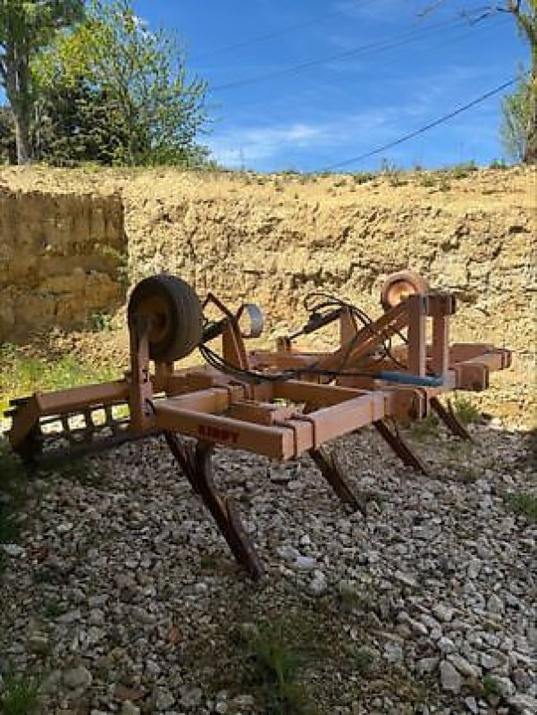 Grubber van het type Kirpy DM 30/9, Gebrauchtmaschine in PEYROLE (Foto 1)