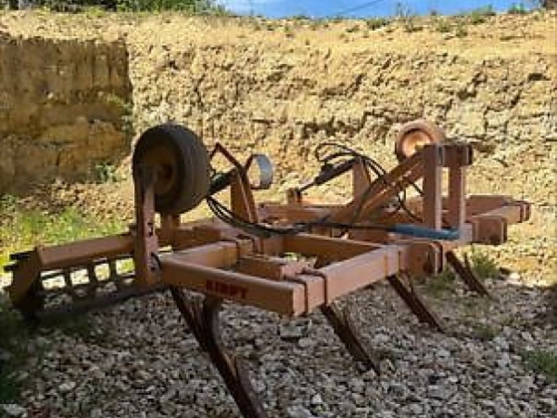 Grubber του τύπου Kirpy DM 30/9, Gebrauchtmaschine σε PEYROLE