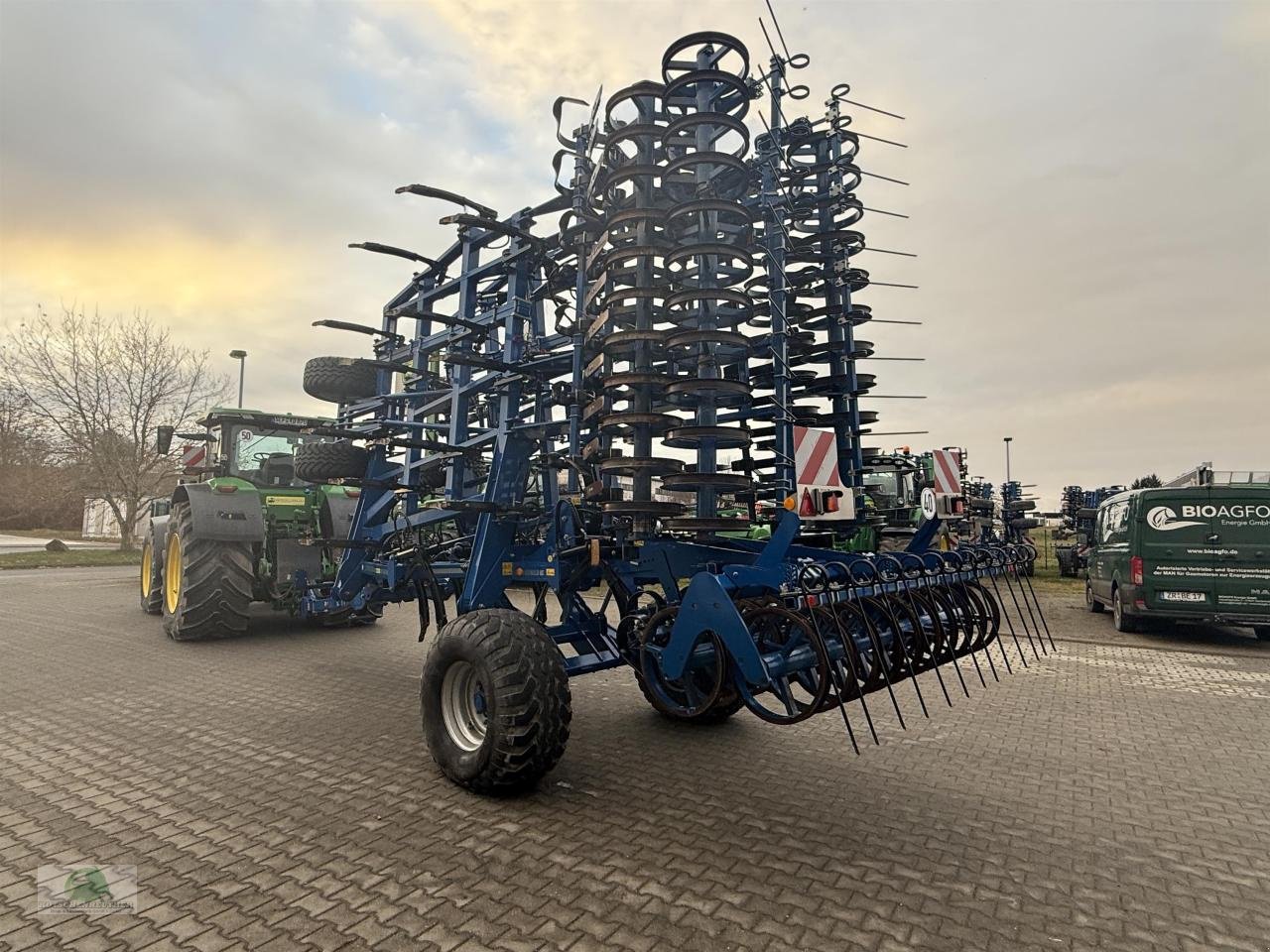 Grubber des Typs Köckerling Vector 900, Neumaschine in Triebes (Bild 3)