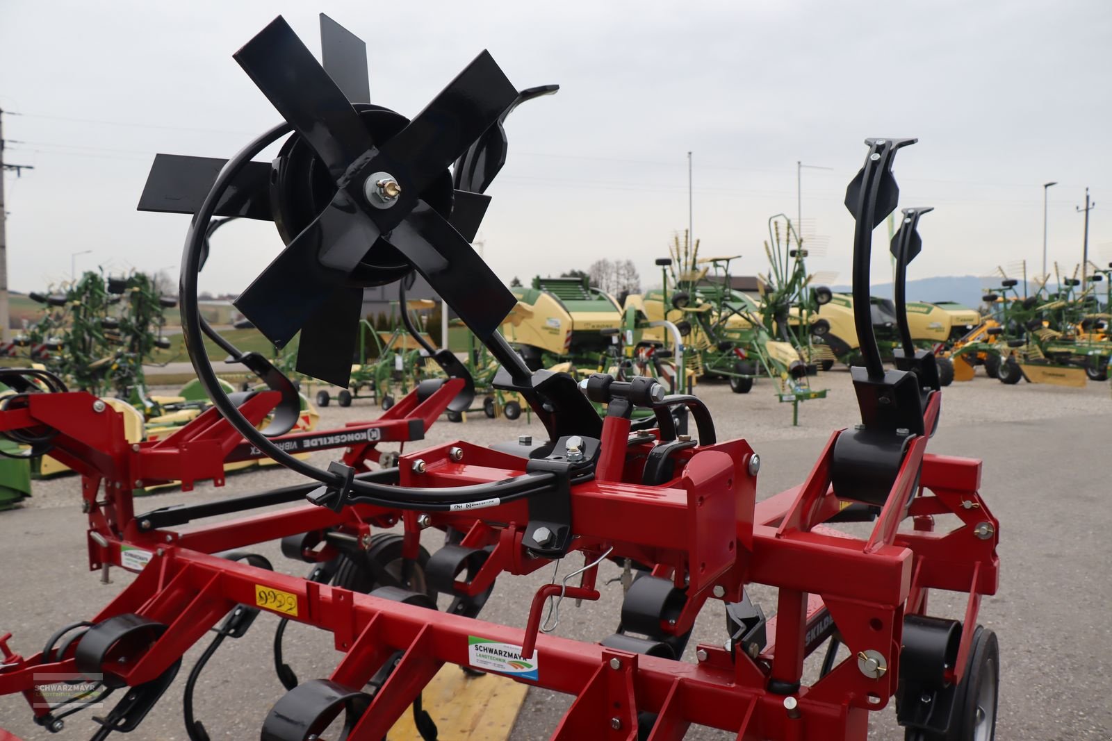 Grubber des Typs Kongskilde VFM 4319 4,3m, Neumaschine in Gampern (Bild 10)