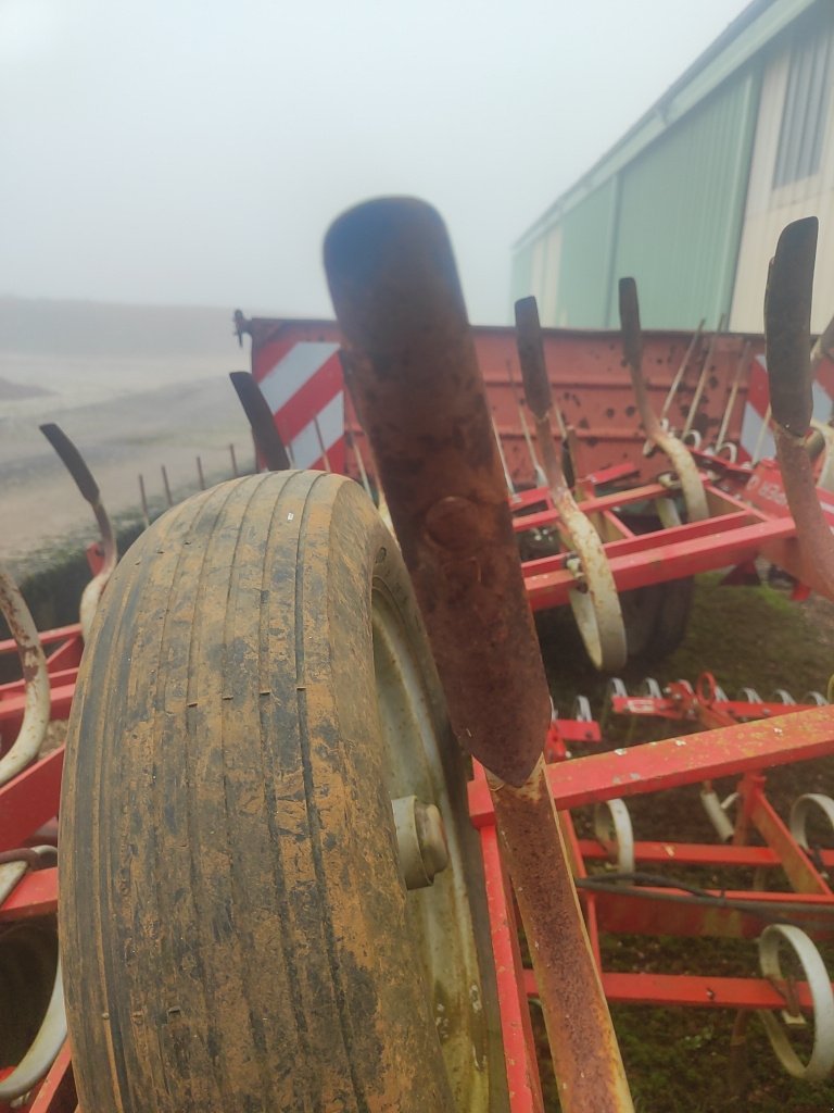 Grubber du type Kongskilde VIBRO MASTER SUPER Q - SGC, Gebrauchtmaschine en Eton (Photo 7)