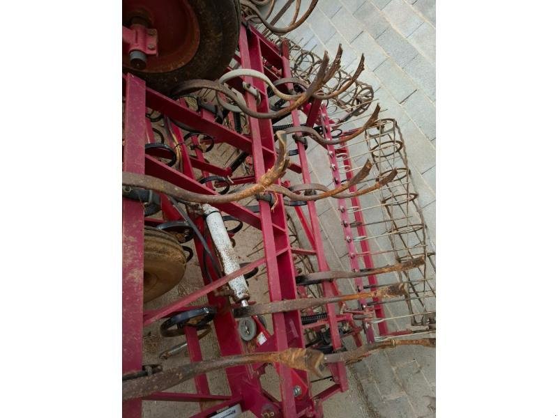 Grubber del tipo Kongskilde VIBRO-MASTER, Gebrauchtmaschine In CHAUMONT (Immagine 5)