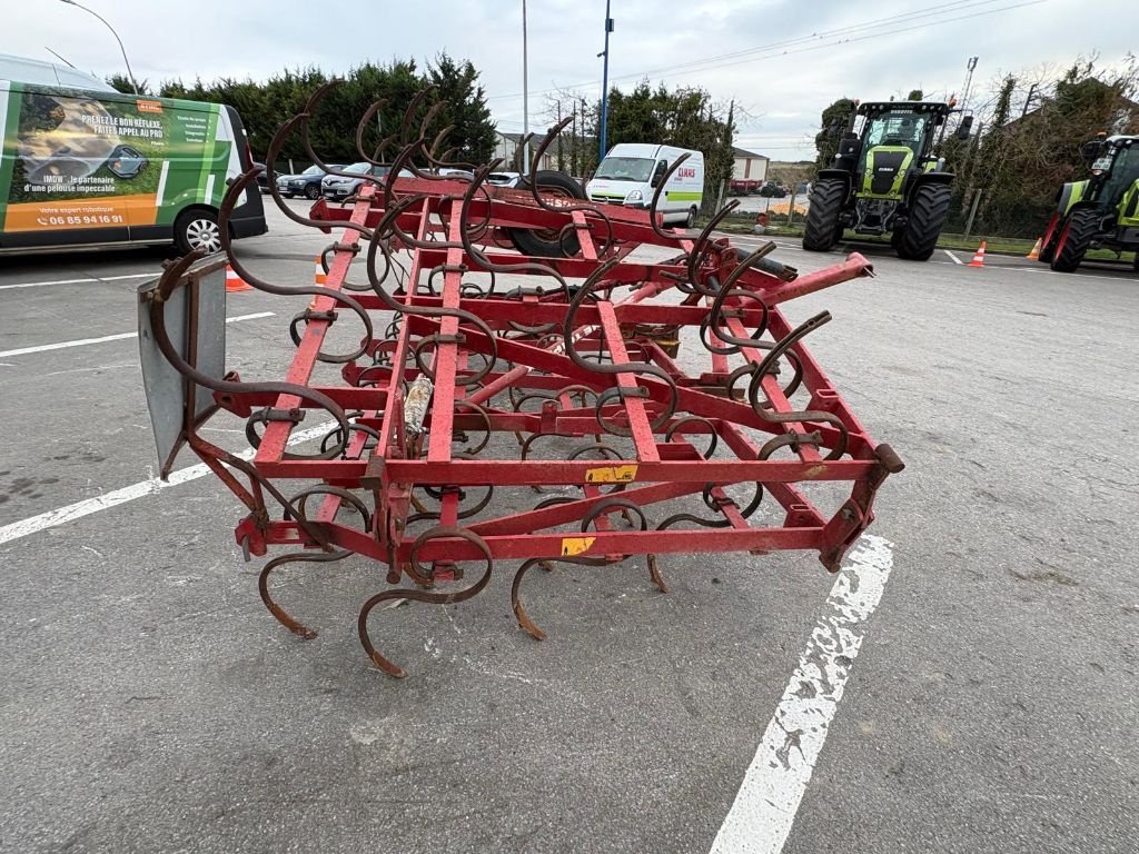 Grubber del tipo Kongskilde VIBRO, Gebrauchtmaschine In SALEUX (Immagine 9)