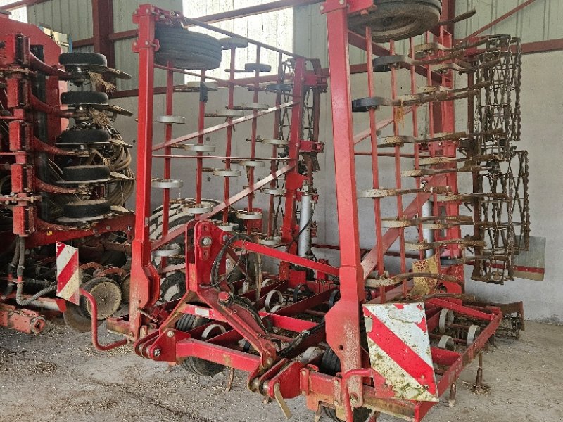 Grubber a típus Kongskilde Vibromaster 3000 3065 SS, Gebrauchtmaschine ekkor: MANDRES-SUR-VAIR