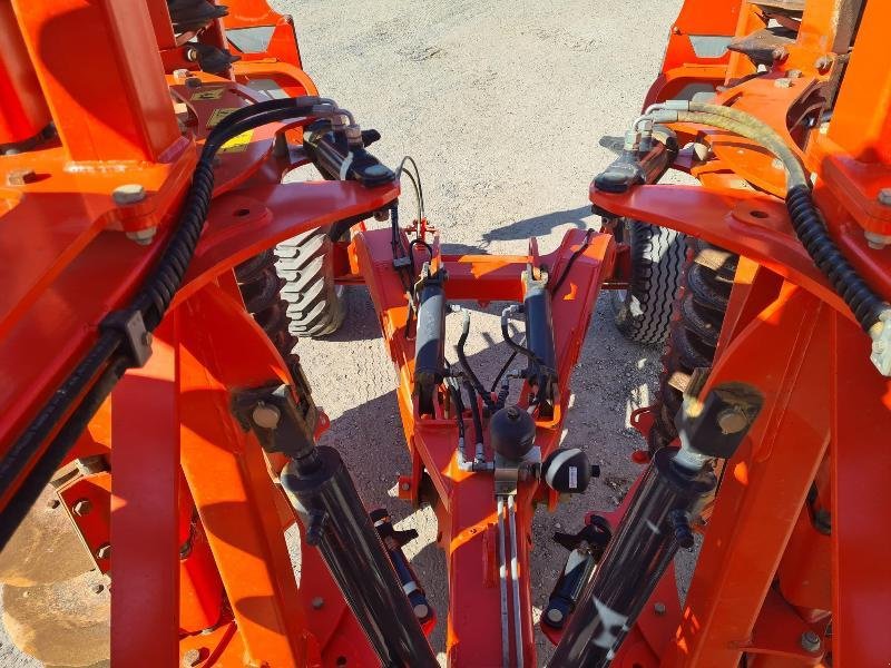 Grubber typu Kubota CD1500T, Gebrauchtmaschine v BRAY en Val (Obrázek 11)