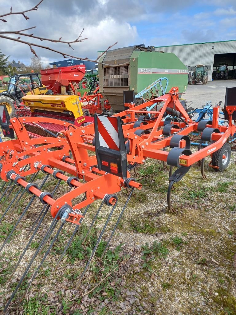 Grubber des Typs Kubota CU 1300, Gebrauchtmaschine in Calmont (Bild 4)