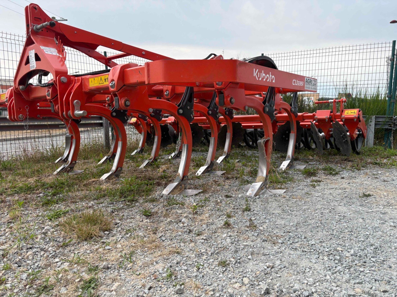 Grubber des Typs Kubota CU3351, Gebrauchtmaschine in LA SOUTERRAINE (Bild 3)