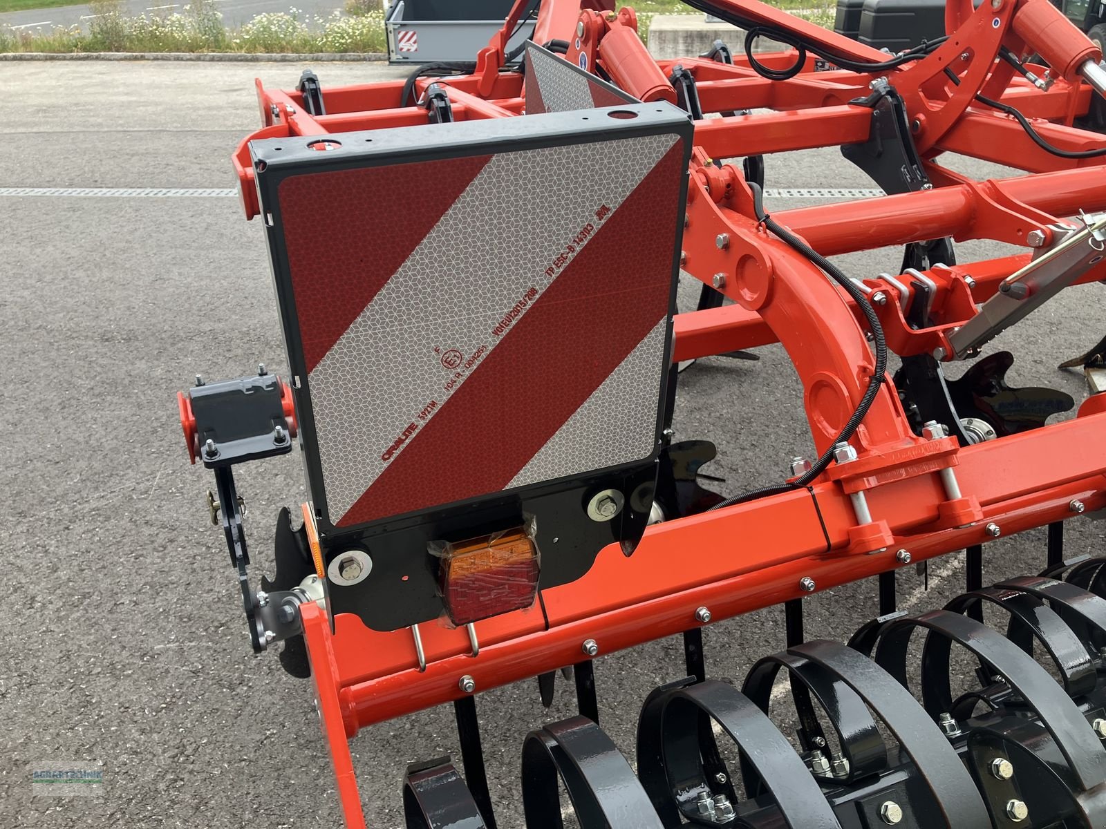 Grubber del tipo Kuhn CUL TIMER L 300, Gebrauchtmaschine In Pettenbach (Immagine 8)