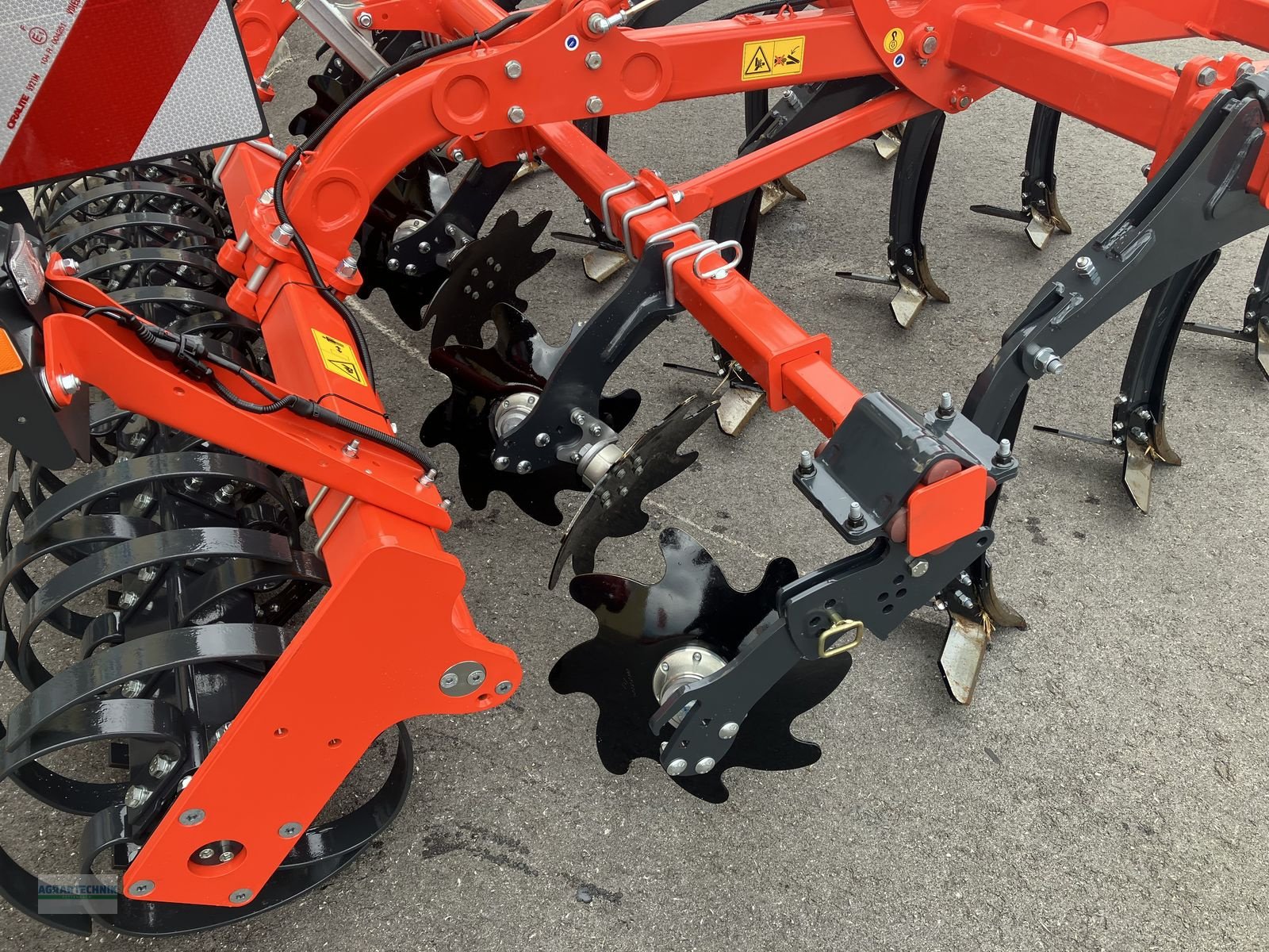 Grubber del tipo Kuhn CUL TIMER L 300, Gebrauchtmaschine In Pettenbach (Immagine 5)