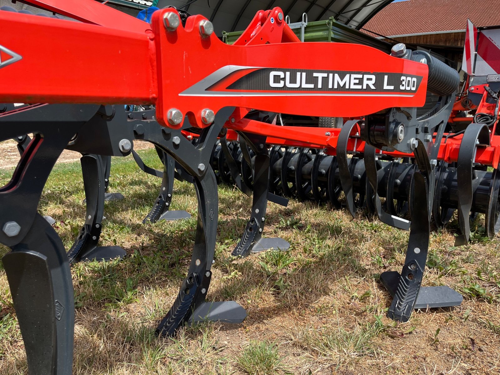 Grubber des Typs Kuhn Cultimer 300 NS, Neumaschine in Nittendorf (Bild 1)