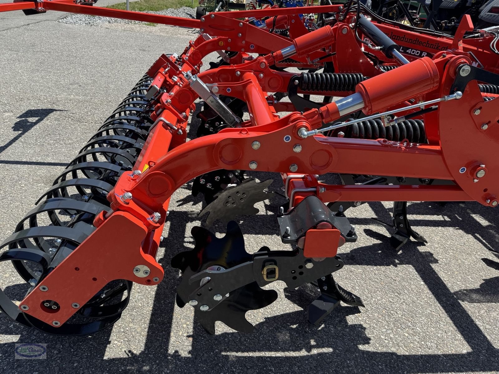 Grubber des Typs Kuhn CULTIMER 400, Neumaschine in Münzkirchen (Bild 9)