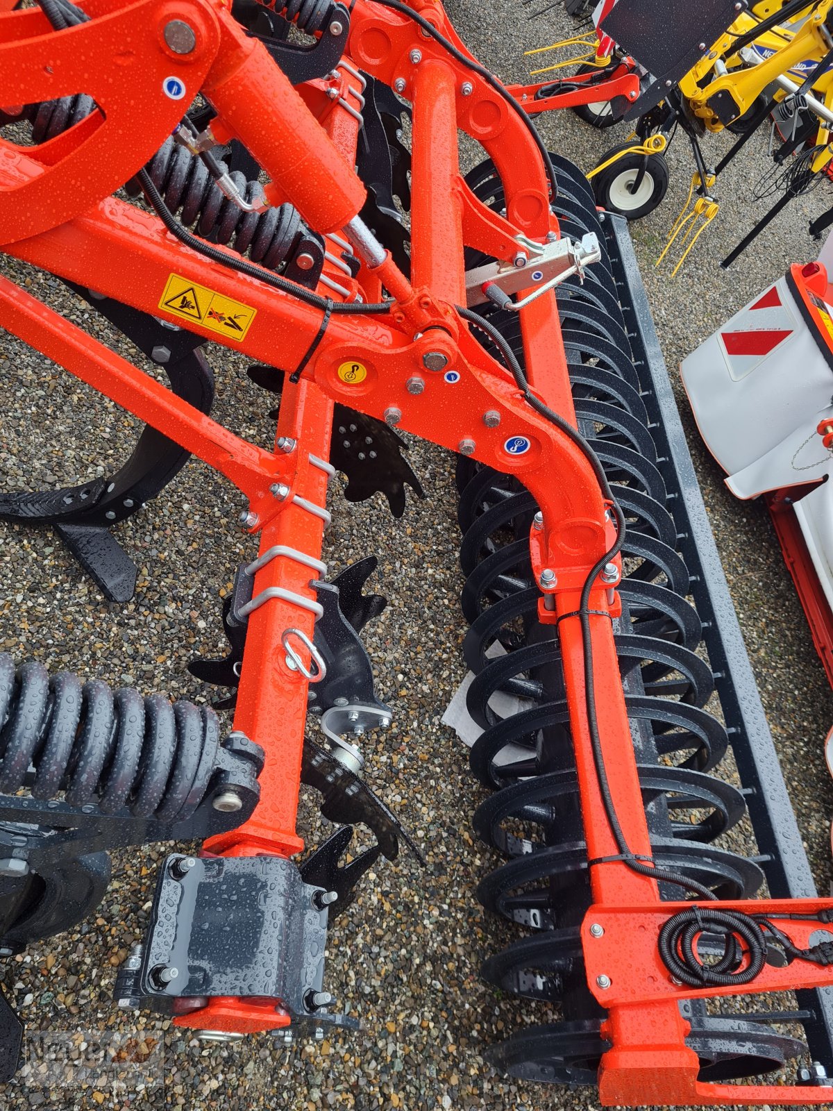 Grubber des Typs Kuhn Cultimer L 300 mit Steinsicherung, Neumaschine in Bad Waldsee Mennisweiler (Bild 3)