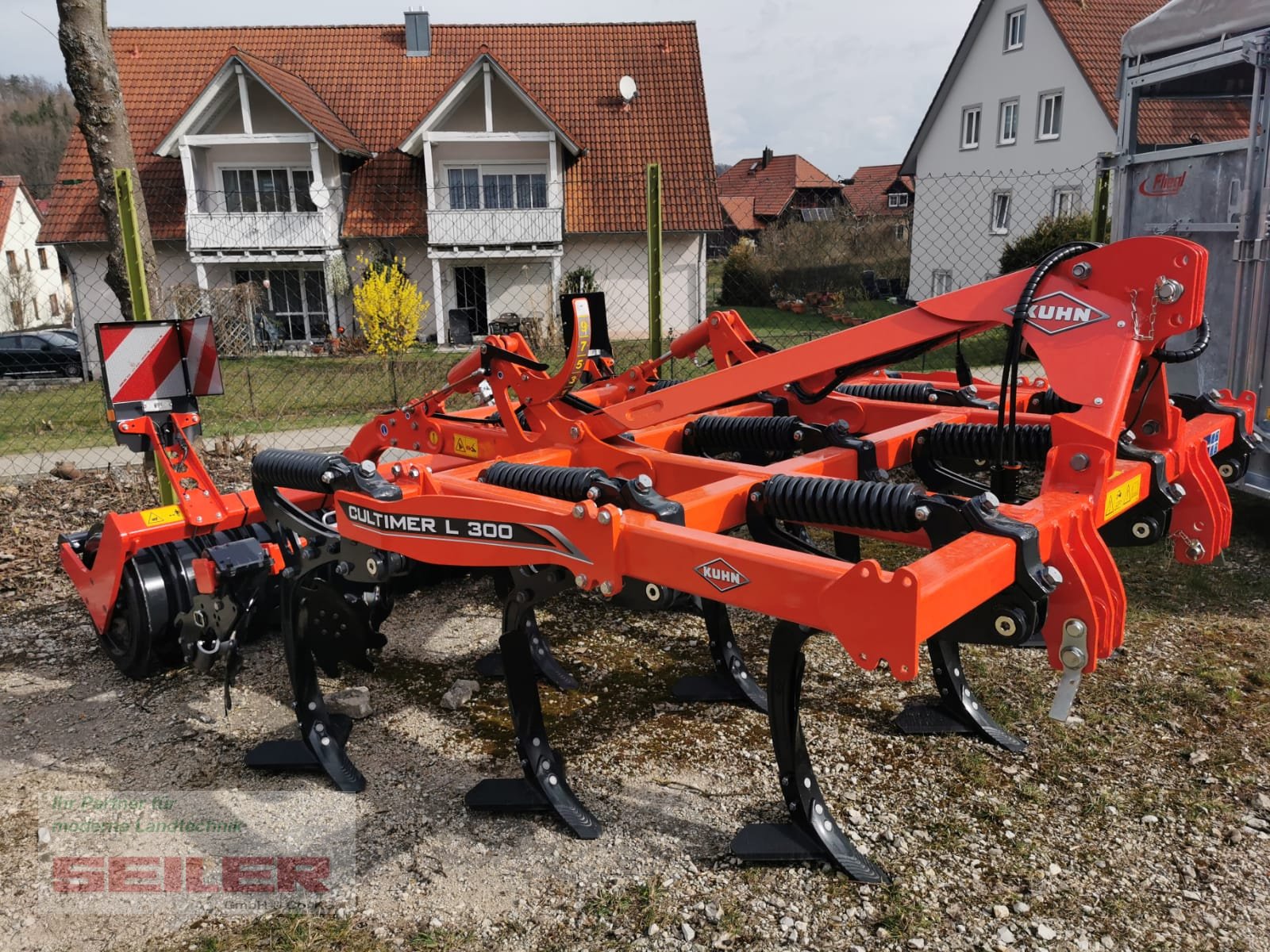 Grubber tip Kuhn Cultimer L 300 NSM T-Liner, Neumaschine in Parsberg (Poză 1)