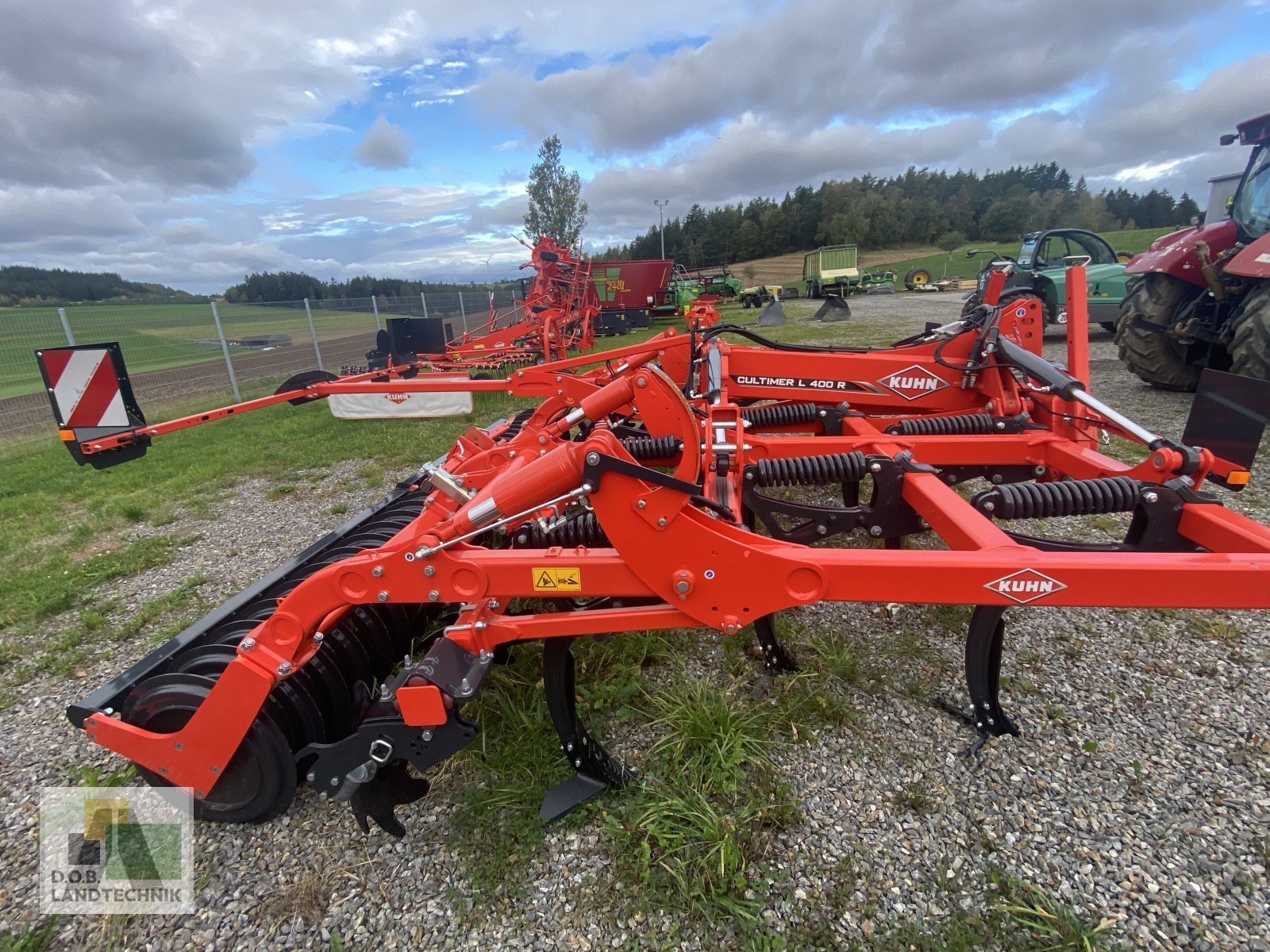 Grubber des Typs Kuhn Cultimer L 400 R NS, Neumaschine in Lauterhofen (Bild 5)