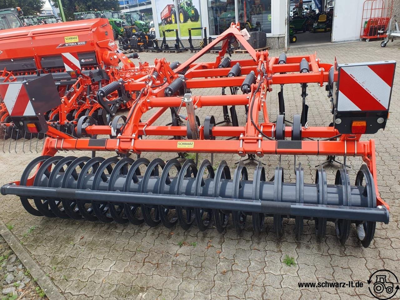 Grubber des Typs Kuhn Cultimer L300 NSM, Neumaschine in Aspach (Bild 10)