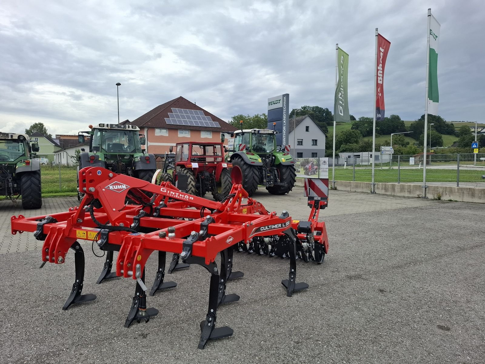 Grubber typu Kuhn Cultimer L300, Gebrauchtmaschine v Saxen (Obrázek 4)